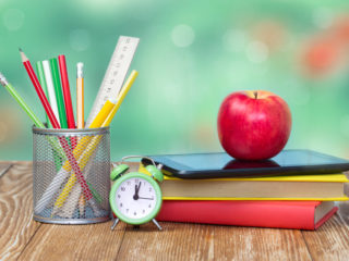 school-desk-apple