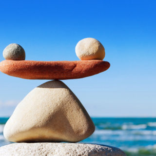 balance-rocks-ocean