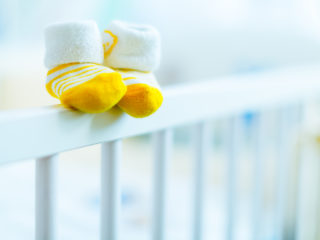 baby-socks-crib