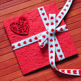 valentine-card-bow