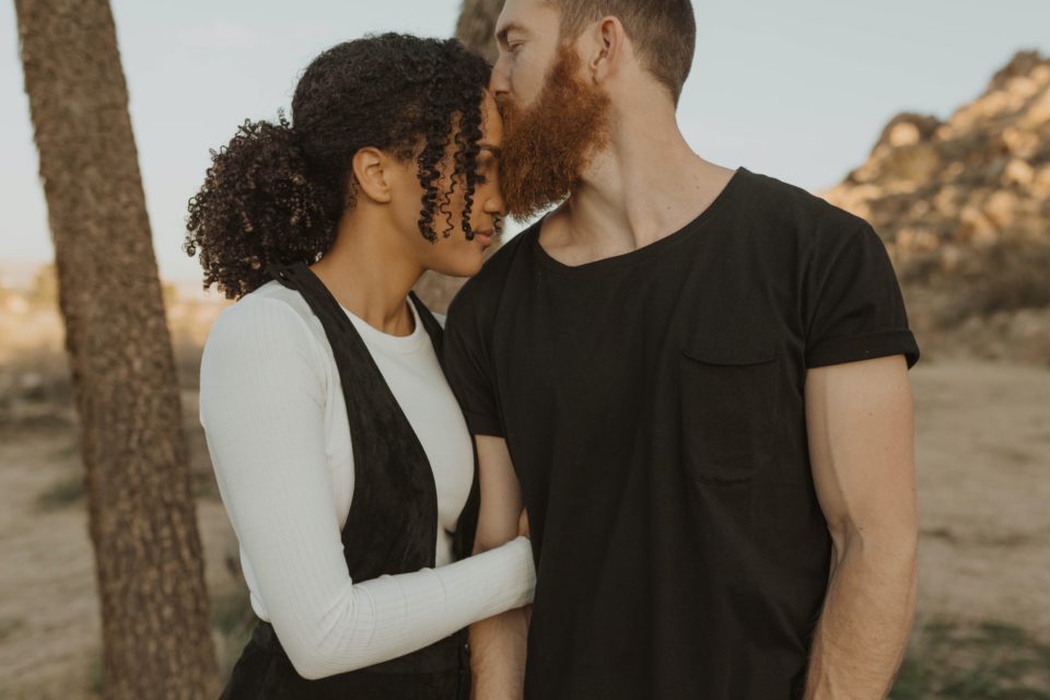 How to Handle Singleness and Dating